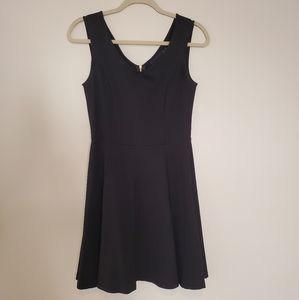 Cynthia Rawley black skater dress sz sm gold zip